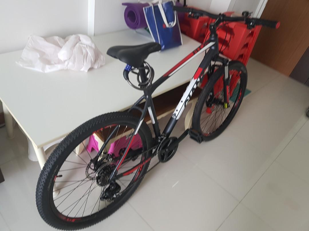 Giant Mountain Bike Large 28