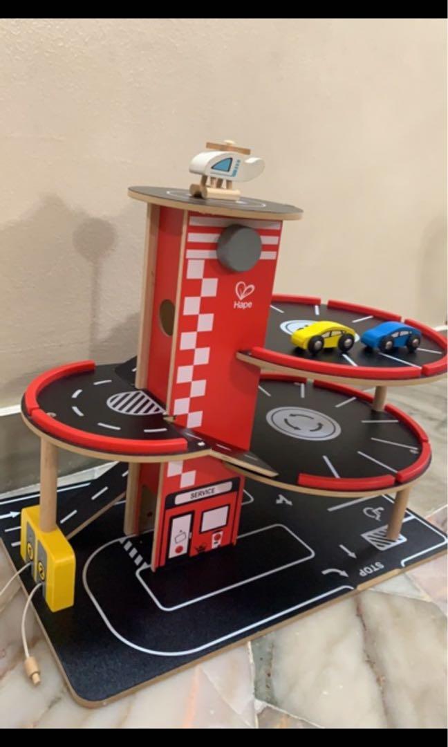 hape race around parking garage