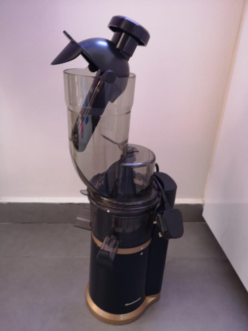 Masticating Slow Juicer Extractor by Homeleader, 3.5inch Wide Chute Juice  Extractor, Cold Press Juicer Machine with Quiet Motor and Reverse Function,  High Nutrient and Vitamins for Fruits and Veggies, TV \u0026 Home