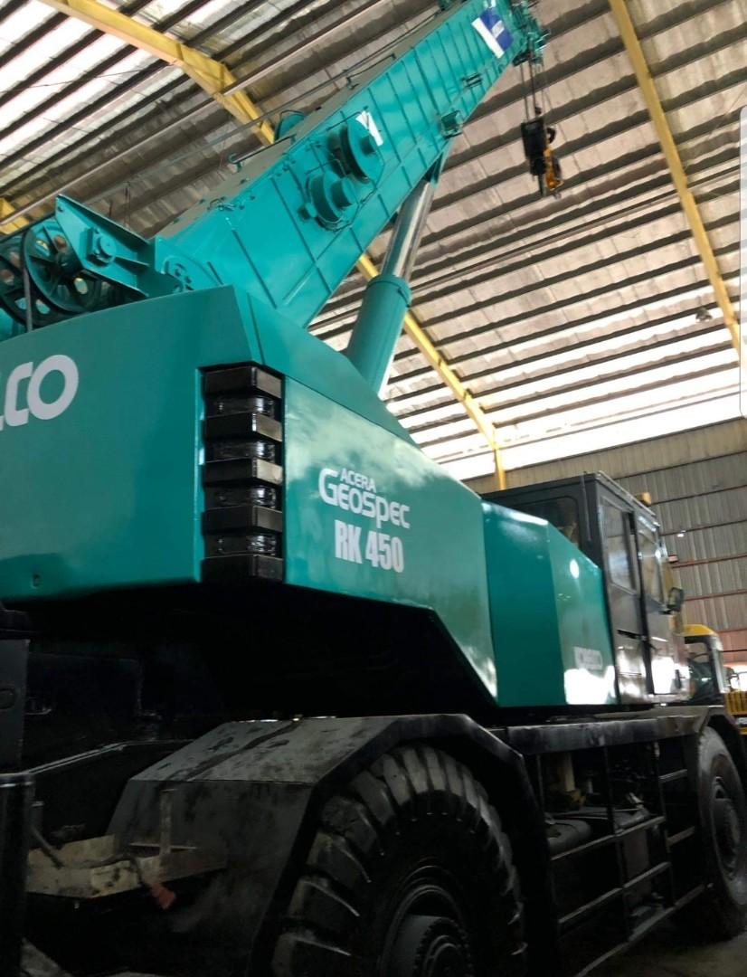 Kobelco 45tons rough terrain crane (Category: Construction Tools & Equipment) located in Makati City. Submitted by ztak13 (Listing ID 247152962, Image 1). Description: Kobelco 45tons rough terrain crane Running hours 3+++ Japan Surplus Contact no. 09175699818/09235206278.