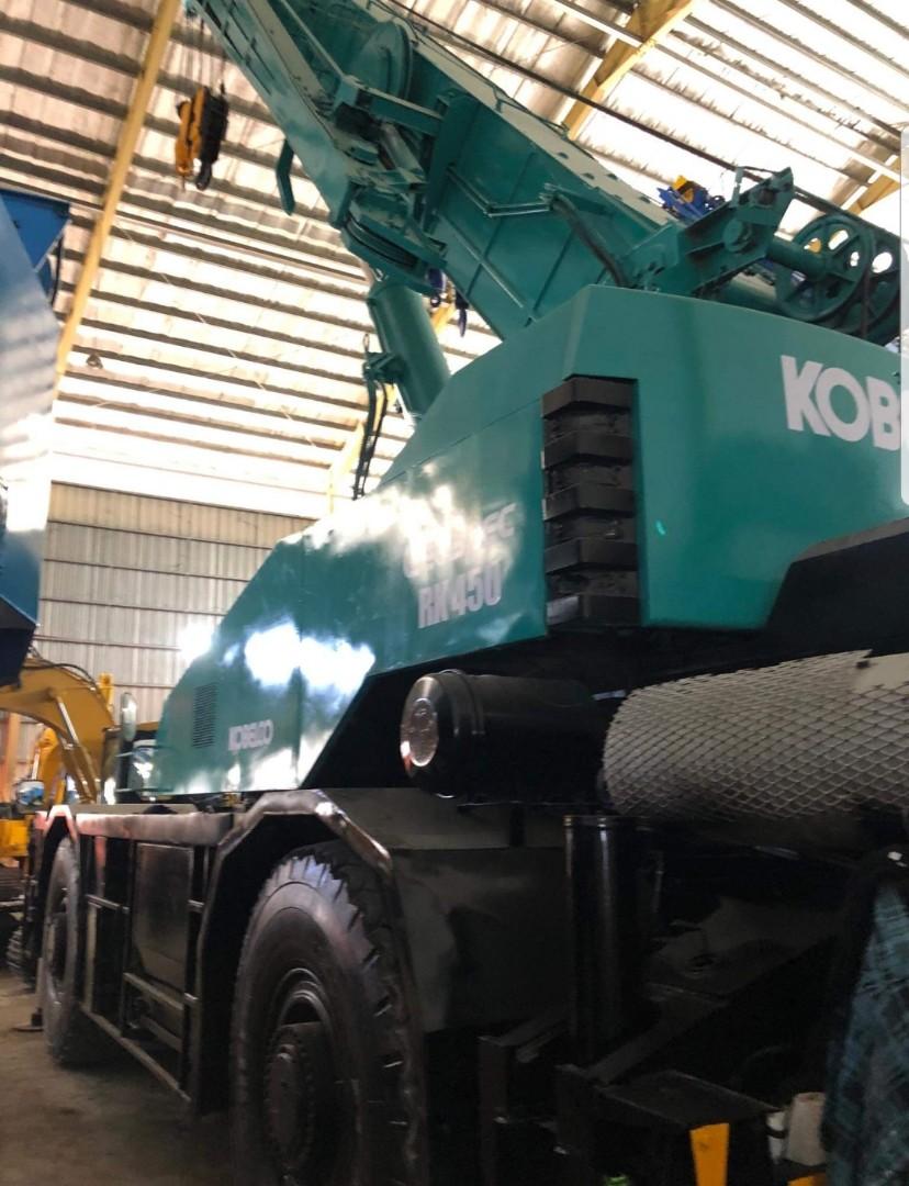 Kobelco 45tons rough terrain crane (Category: Construction Tools & Equipment) located in Makati City. Submitted by ztak13 (Listing ID 247152962, Image 2). Description: Kobelco 45tons rough terrain crane Running hours 3+++ Japan Surplus Contact no. 09175699818/09235206278.