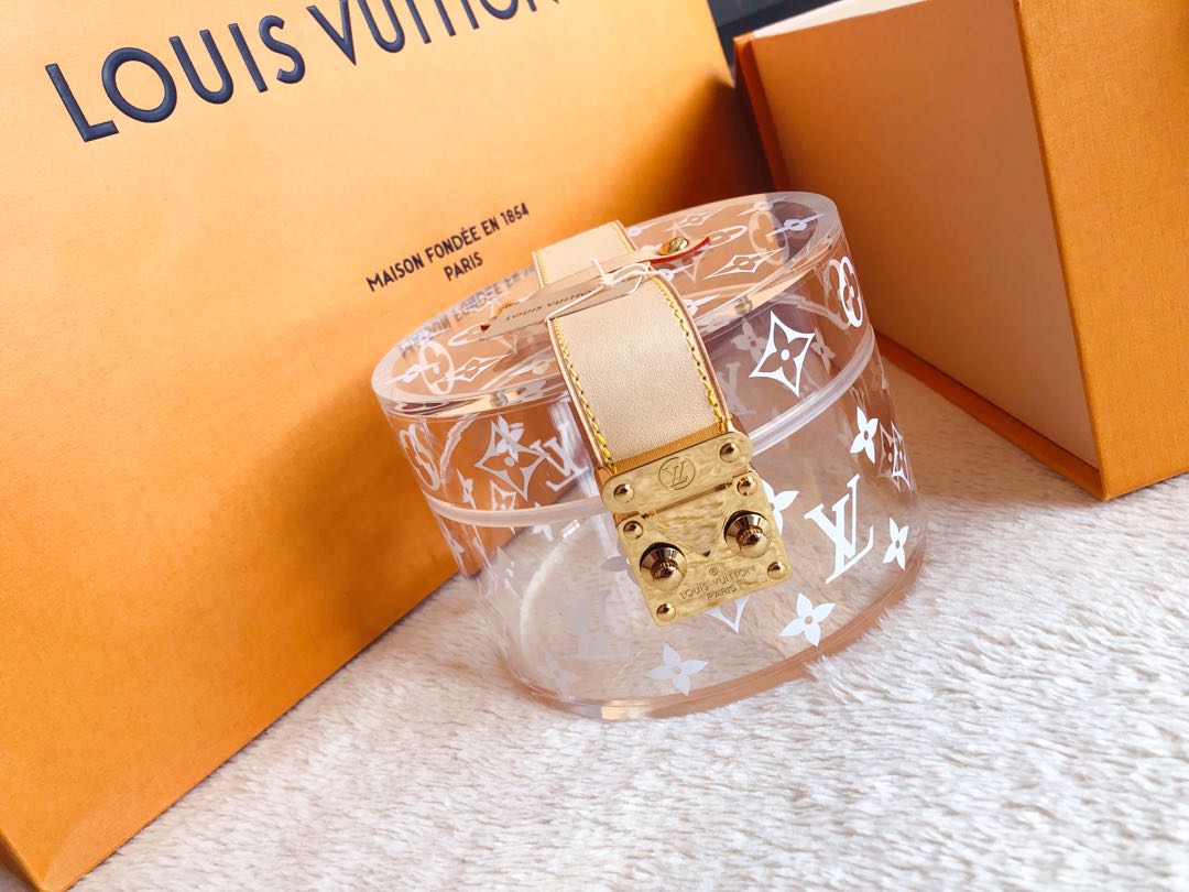 🛑Louis Vuitton Monogram Cube Scott Box Plexiglass Accessory Case Bag,  Luxury, Bags & Wallets on Carousell