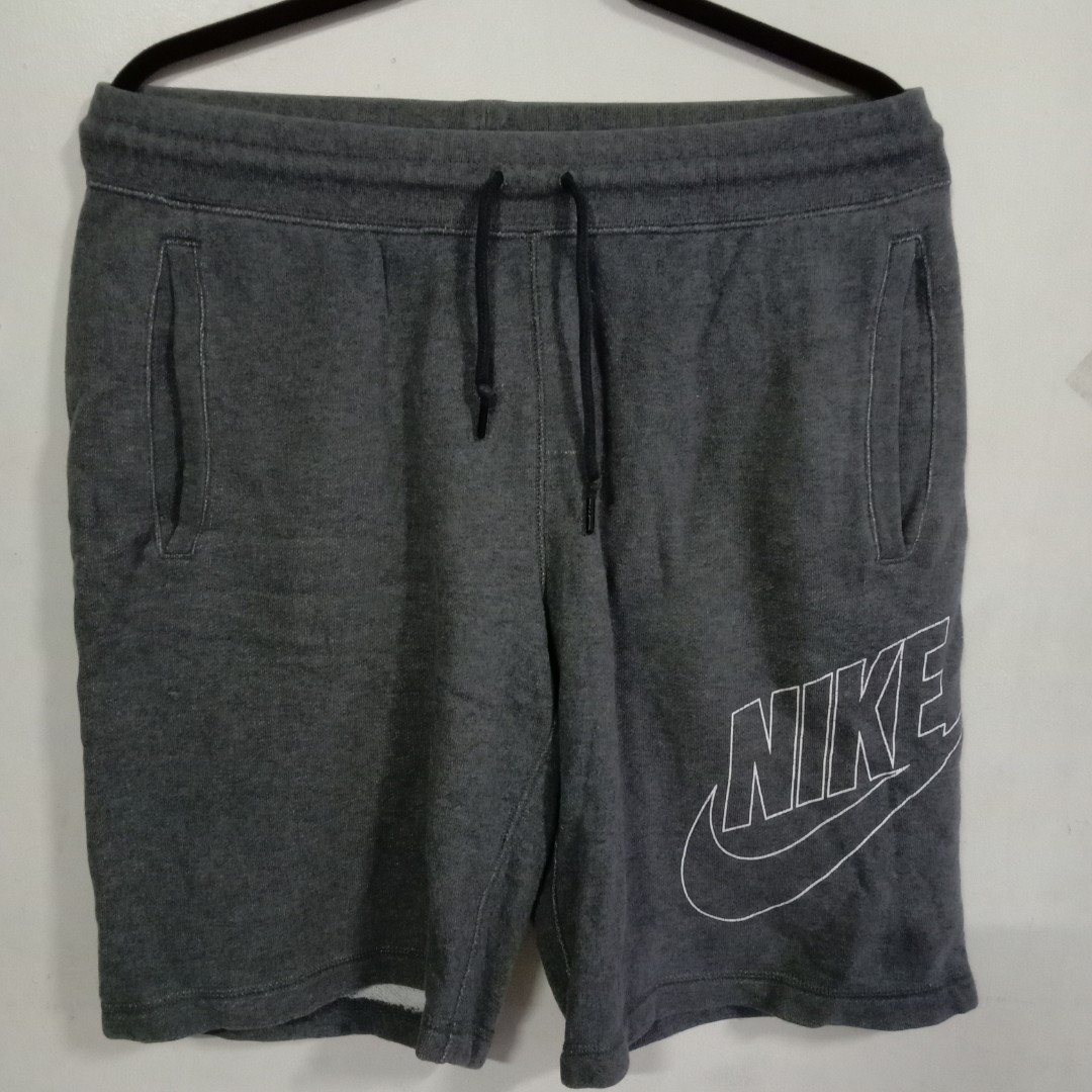 nike alumni shorts grey