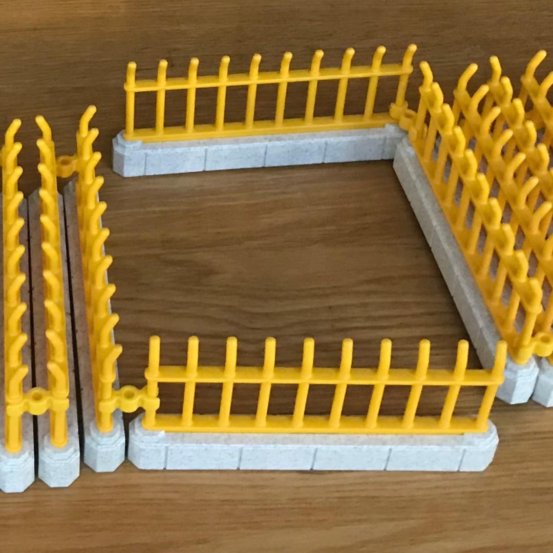 Playmobil fence top