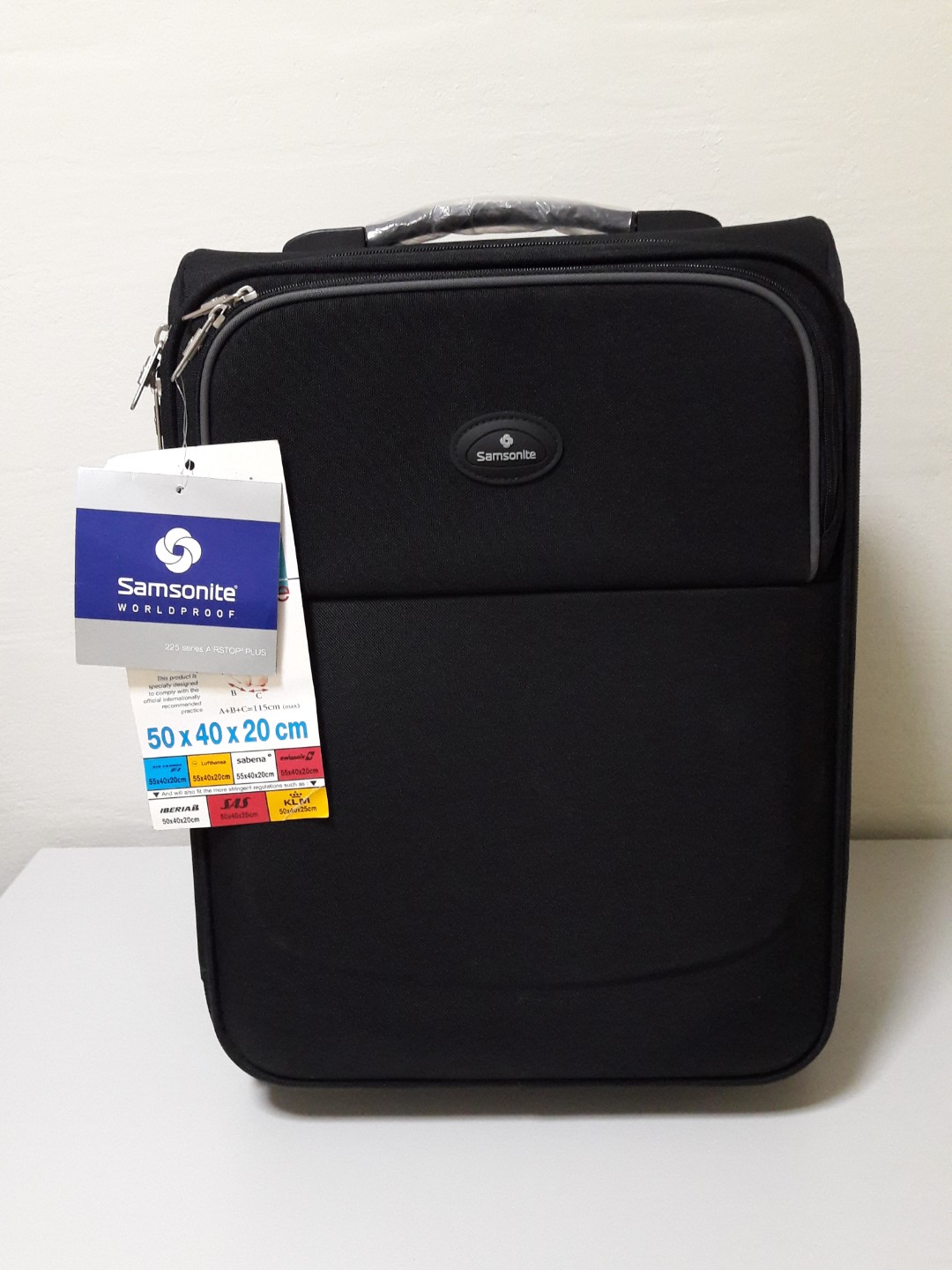 samsonite cabin size luggage