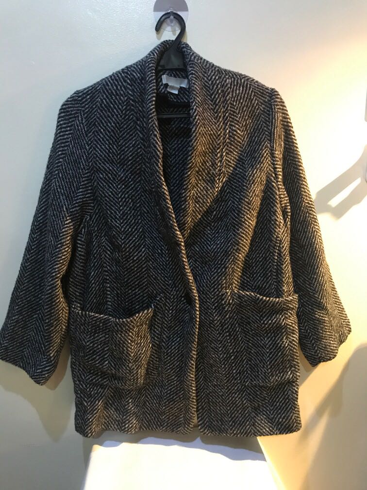 Thick Wool Coat, Women's Fashion, Coats, Jackets and Outerwear on Carousell