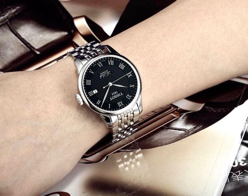 Tissot le best sale locle black dial