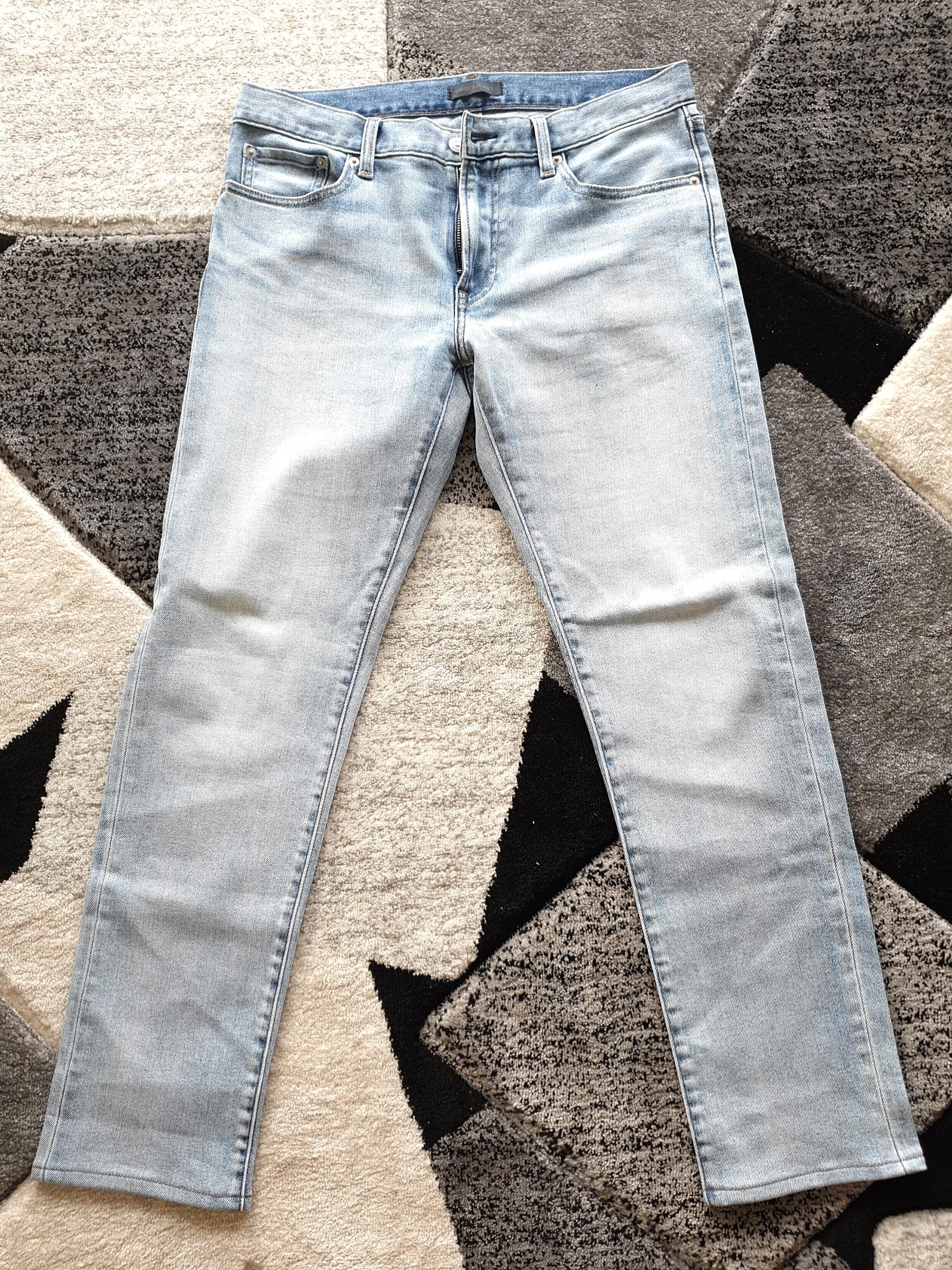 uniqlo slim tapered jeans