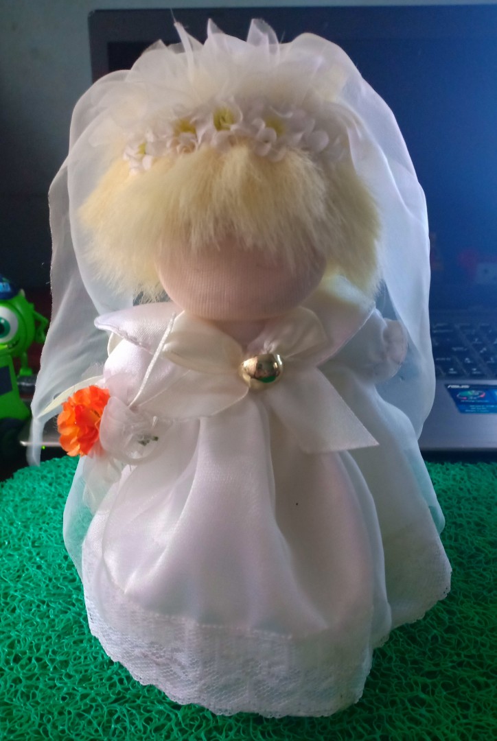 the musical bride doll