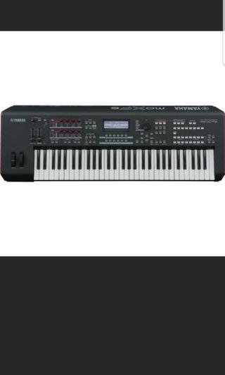 YAMAHA MOXF6 WITH ORIGINAL BAG