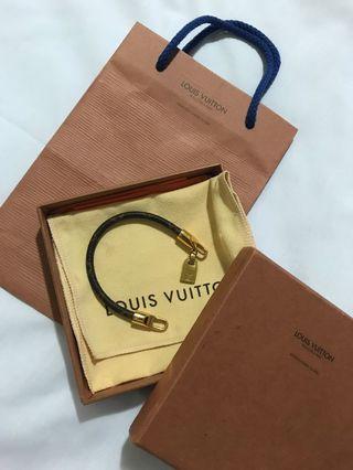 Louis Vuitton Monogram Luck It Gold Tone Bracelet