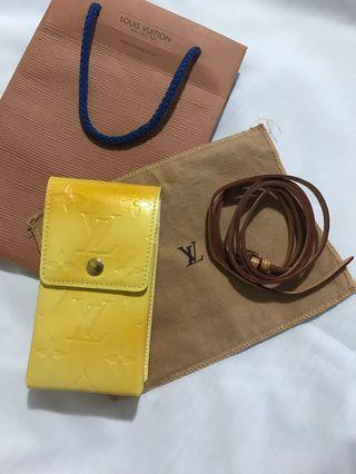 Louis Vuitton Monogram Vernis Mini Pouch