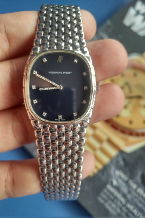 Ap watch vintage store