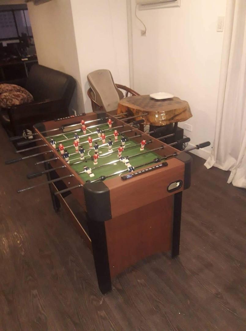 Foosball or soccer table with arcade machine, Sports Equipment, Other