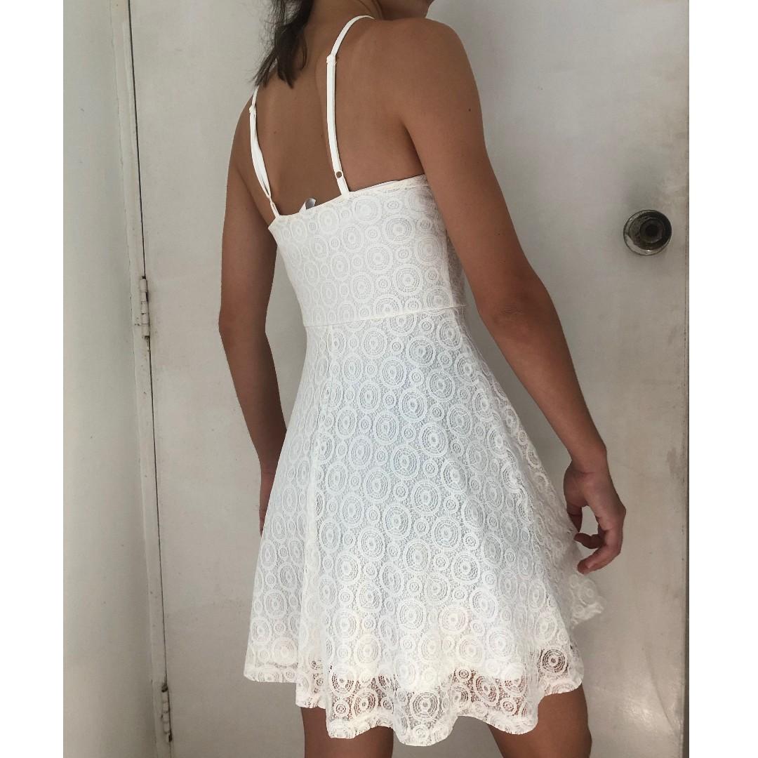 H M Elegant White Dress Women S Fashion Clothes Dresses
