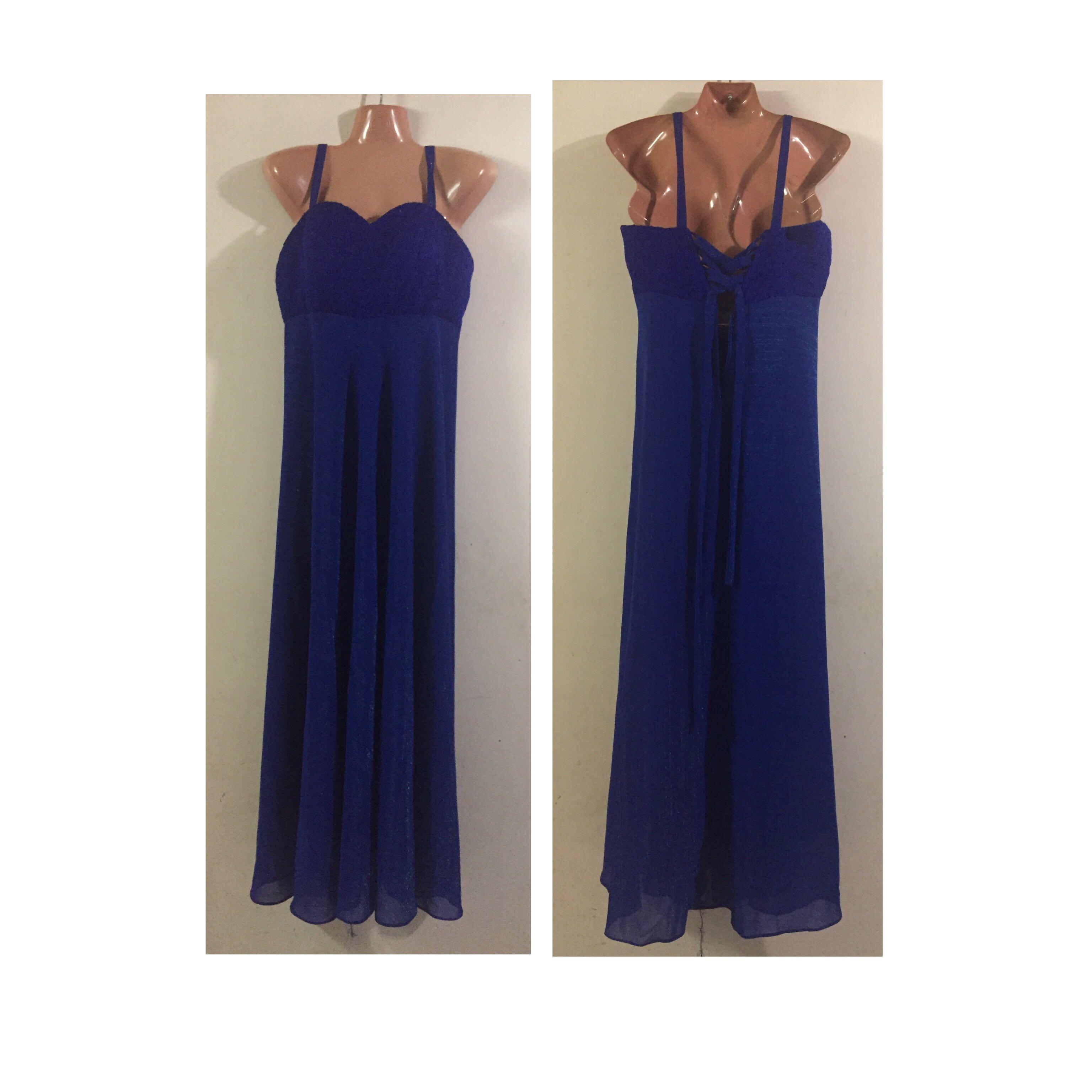 Long gown (royal blue) (Category: Evening dresses & gowns) located in Quezon City. Submitted by ixela (Listing ID 247343711, Image 1). Description: Preloved long gown (royal blue) Used only once In good condition-Like new Adjustable back Fits medium to large .
