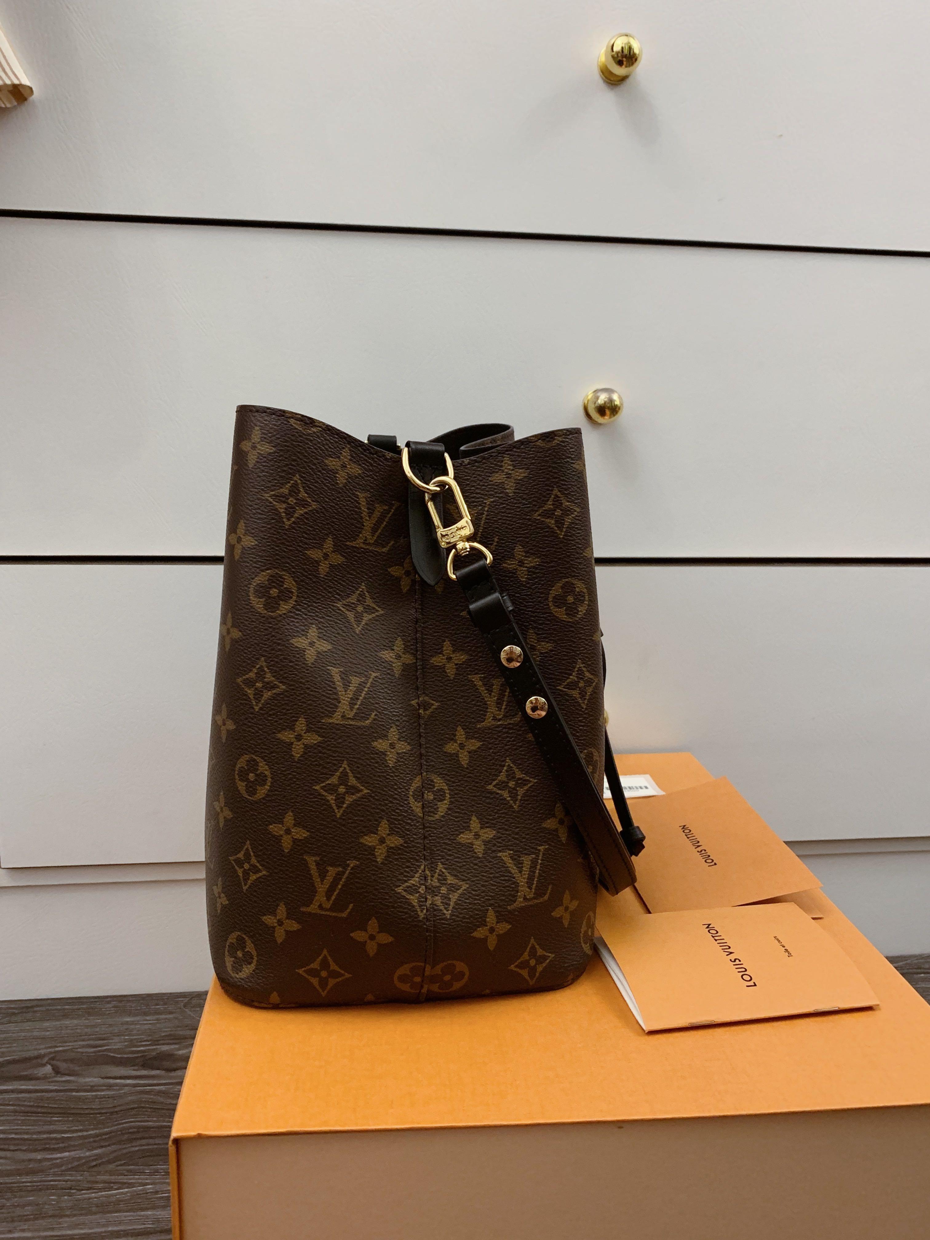 LV NeoNoe Bag Shaper & Felt Organizer, Luxury, Bags & Wallets on Carousell