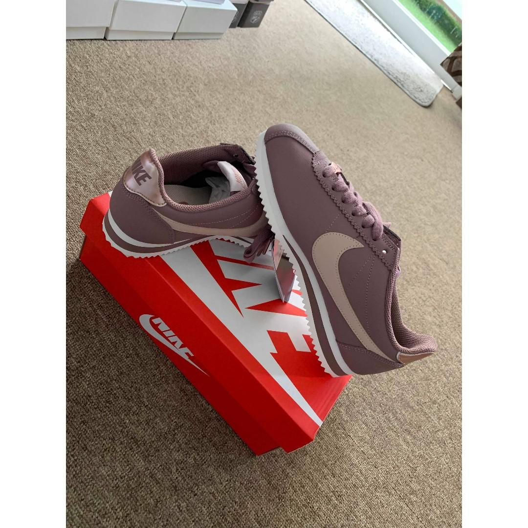 nike classic cortez mauve