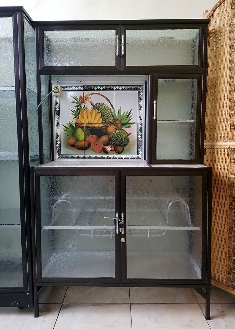 Rak Piring Almini Frame Coklat Keramik 2p Kaca Es 94 159 Perabotan Rumah Di Carousell