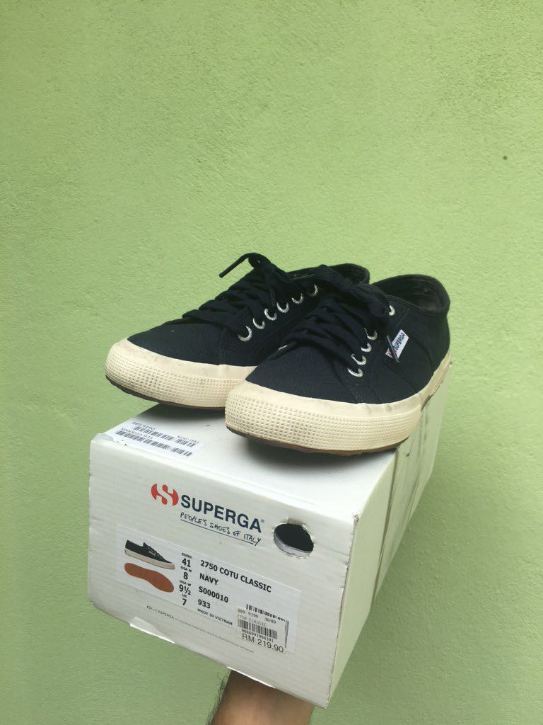 kasut superga