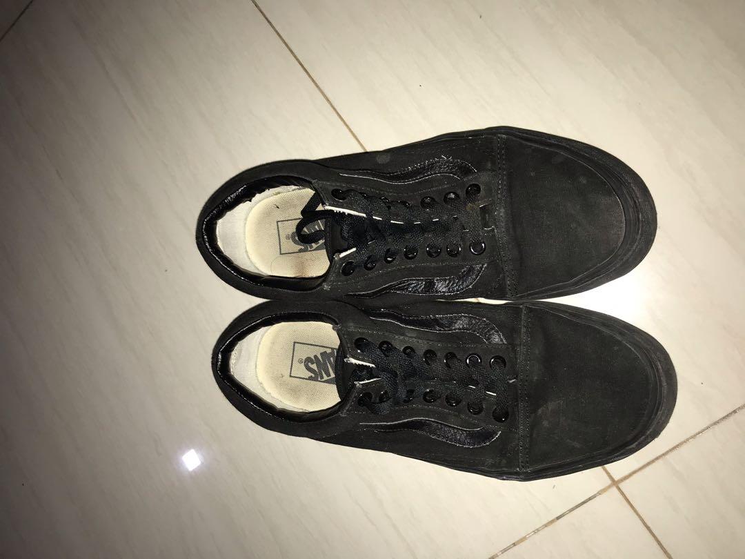 vans triple black authentic