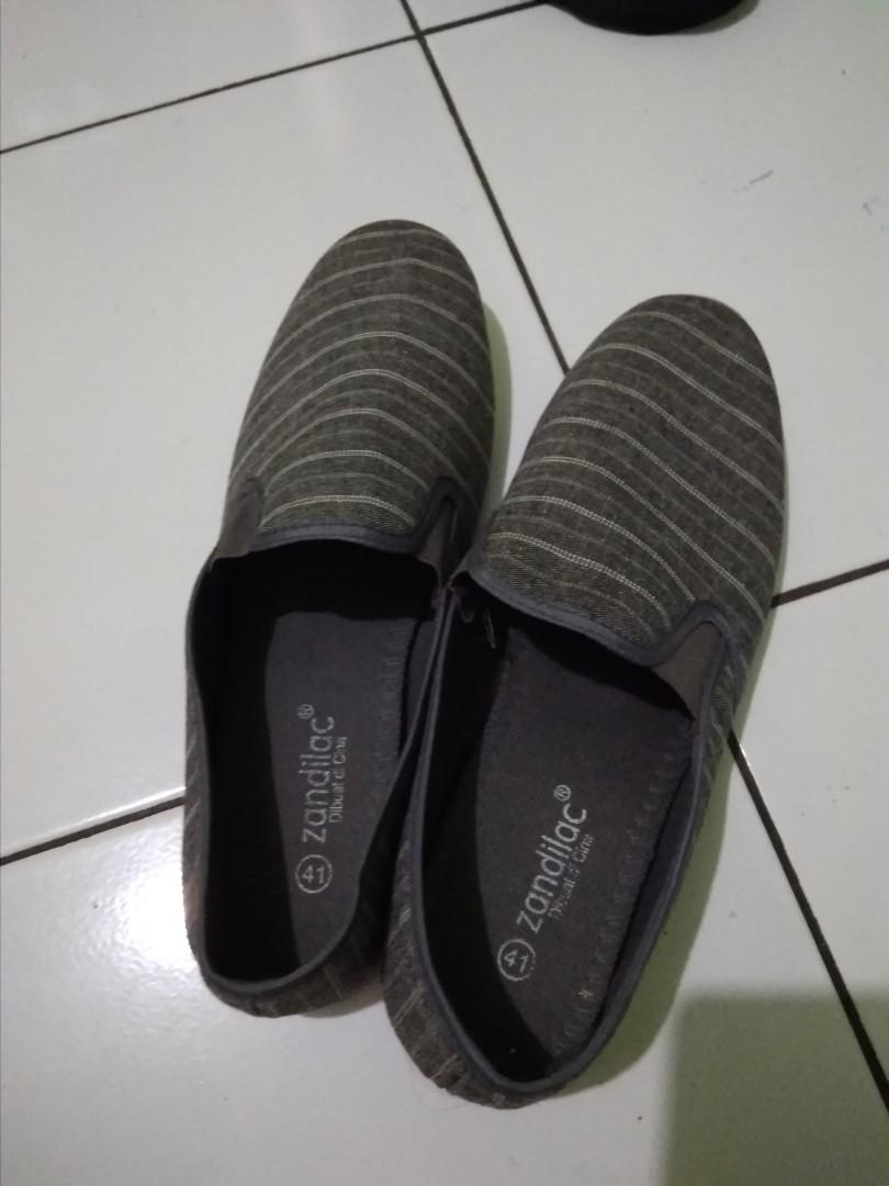 Zandilac Slip On Fesyen Pria Sepatu Lainnya Di Carousell
