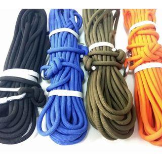 Kernmantle Utility Rope All purpose 20 meter utiltiy rope. Perfect for survival, camping, fishing, loading, unloading, hiking, rafting. Others use it for dog leash. Free USB led light 