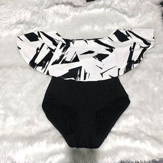 Swimsuit Brandnew off shoulder