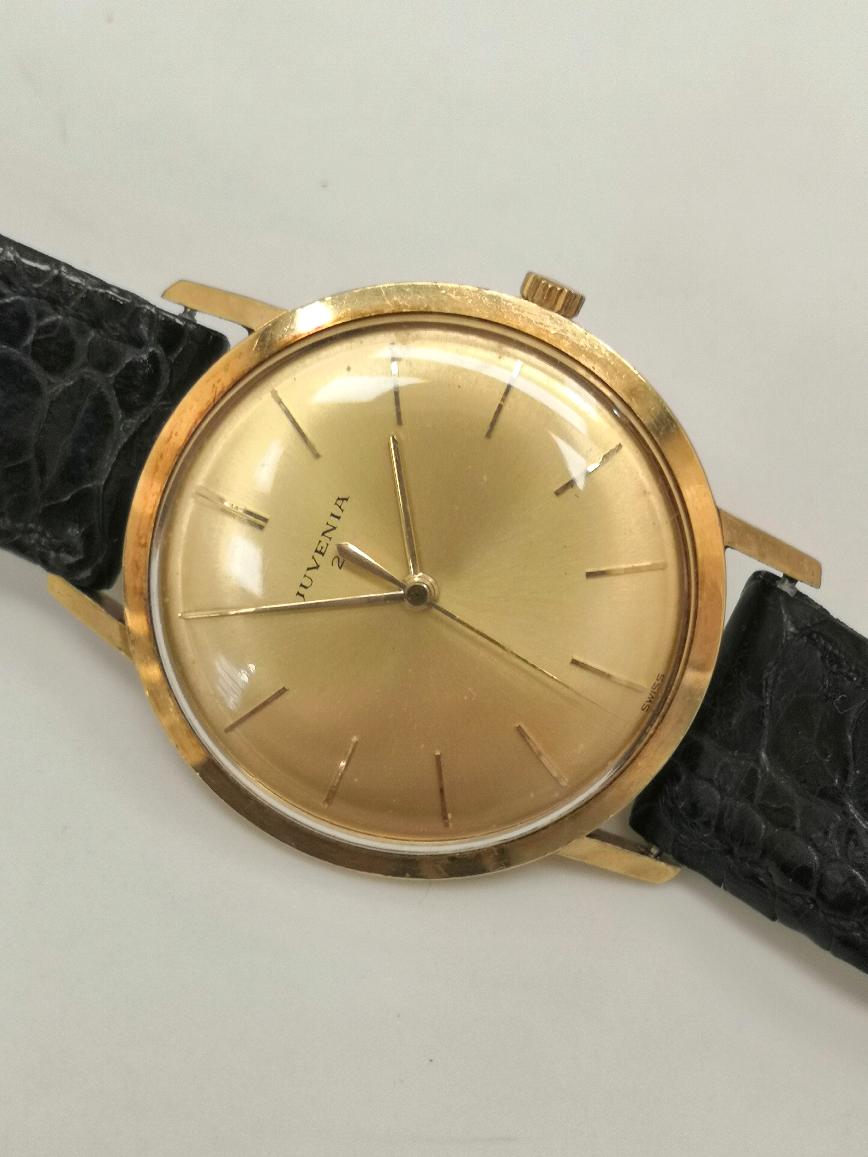 18K Juvenia watch