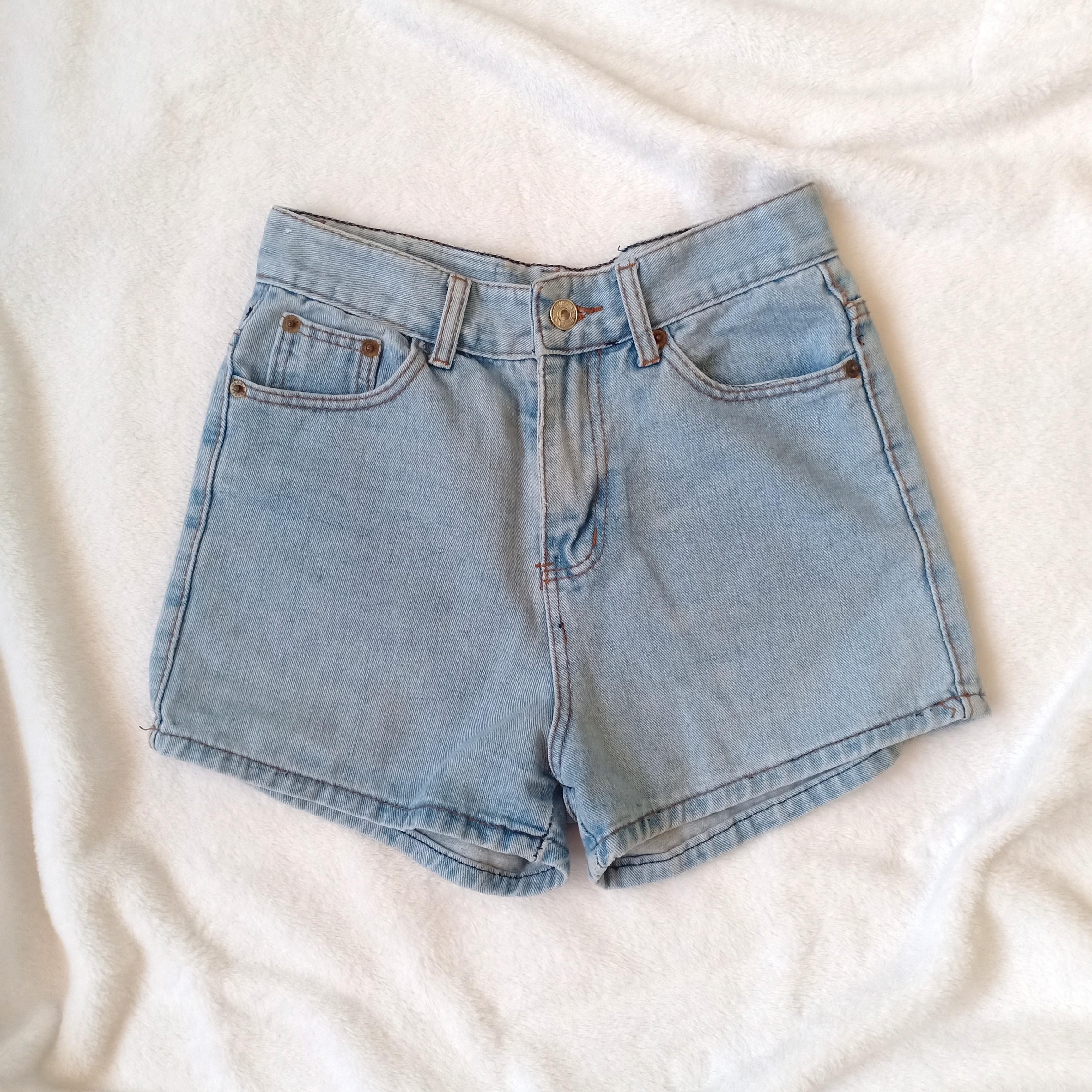 high waisted shorts 90s style