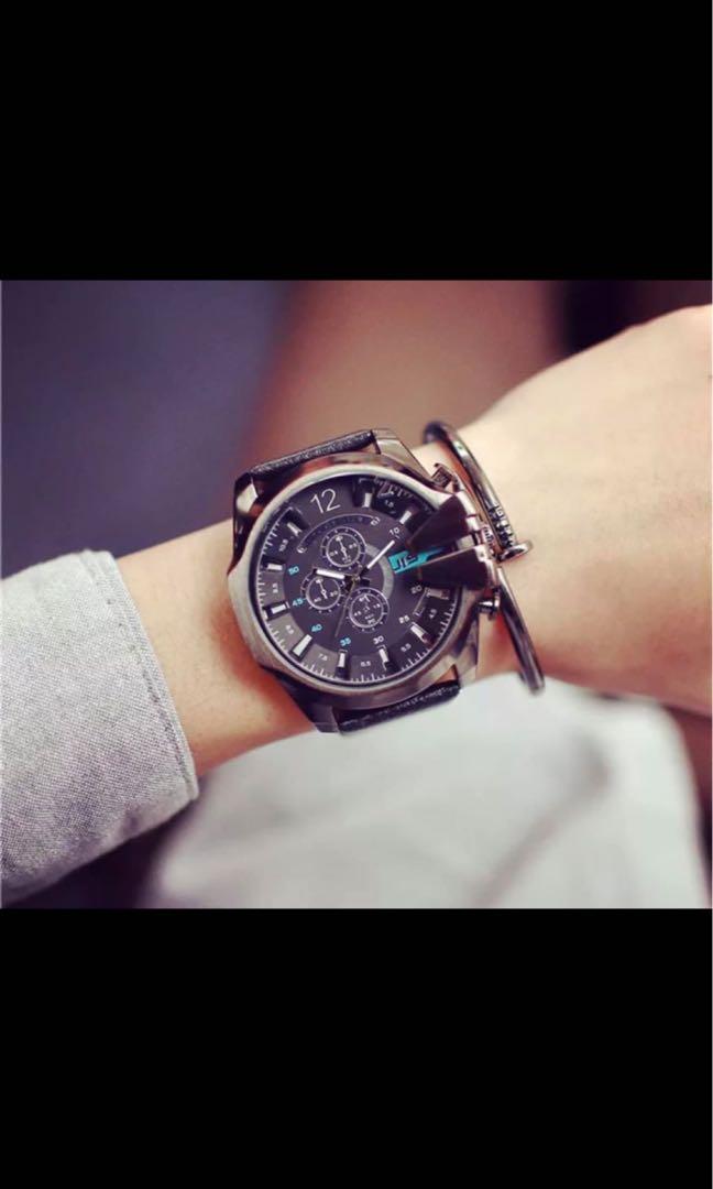 经典儁永 永恒不败款   经典双色 黑框 银框 同步齐发  手表国外原单