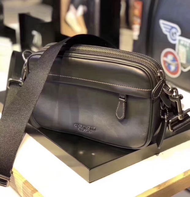 Authentic Coach 39946 men sling bag crossbody handbag graham, Men's  Fashion, Bags, Sling Bags on Carousell