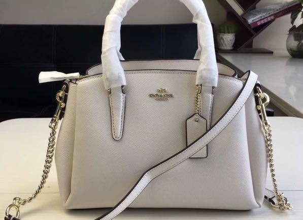 Authentic coach white women margot chain bag 28977, Luxury, Bags & Wallets  on Carousell