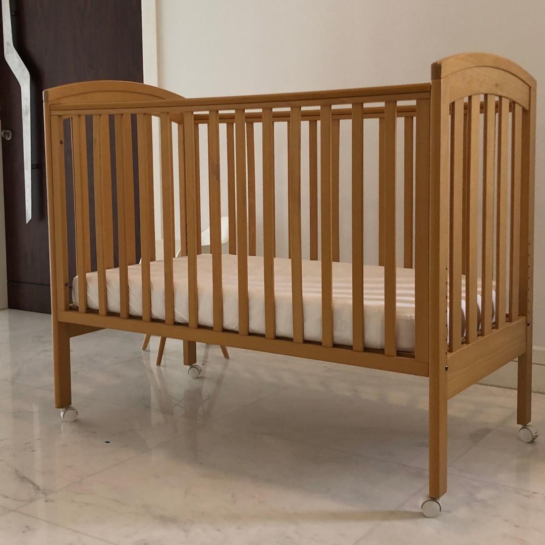 selling used cribs