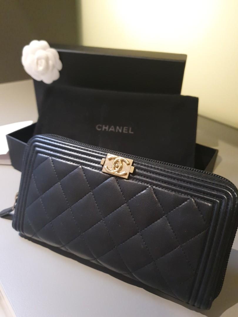 Chanel boy online zipped wallet