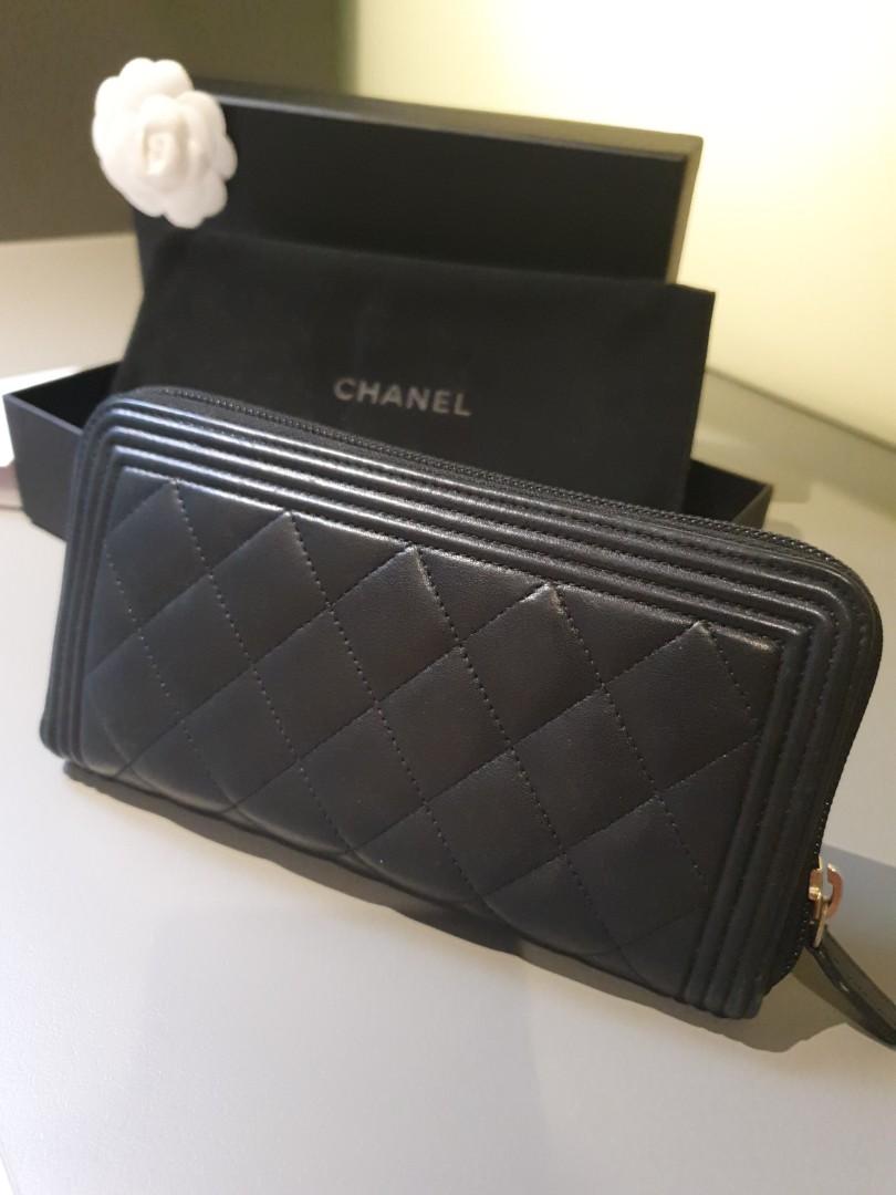 Small Boy Chanel Zipped Wallet