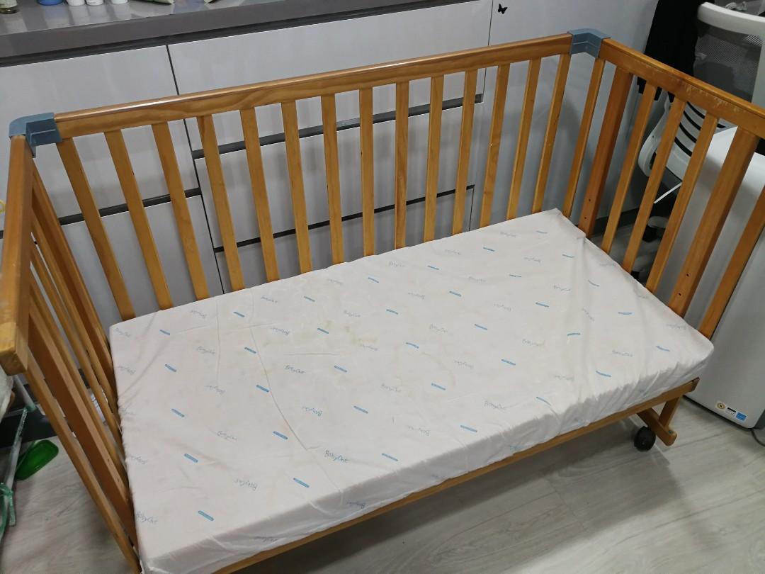 Half/ full fence baby cot to connect your bed., Babies & Kids, Baby