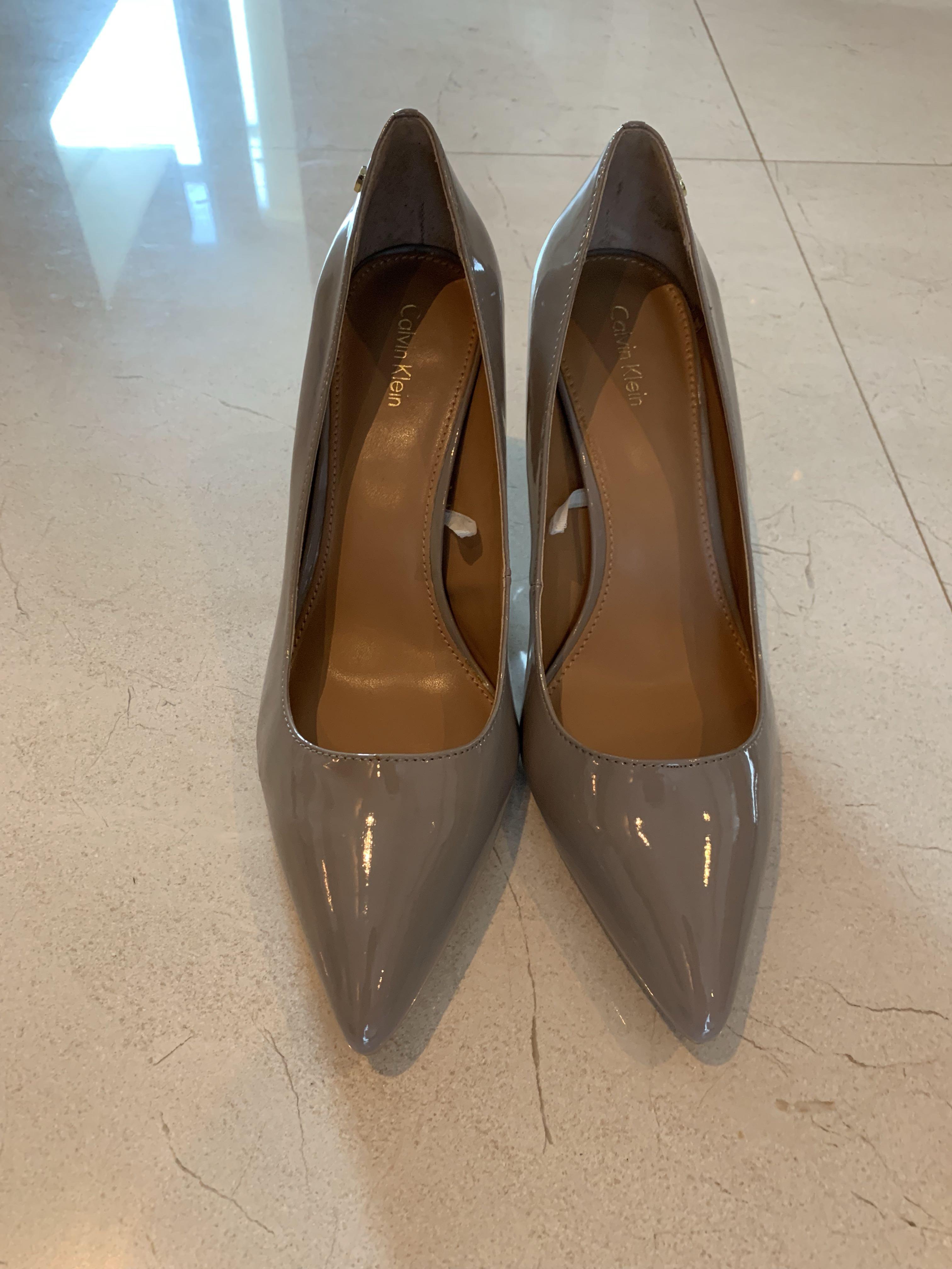 ladies bronze heels
