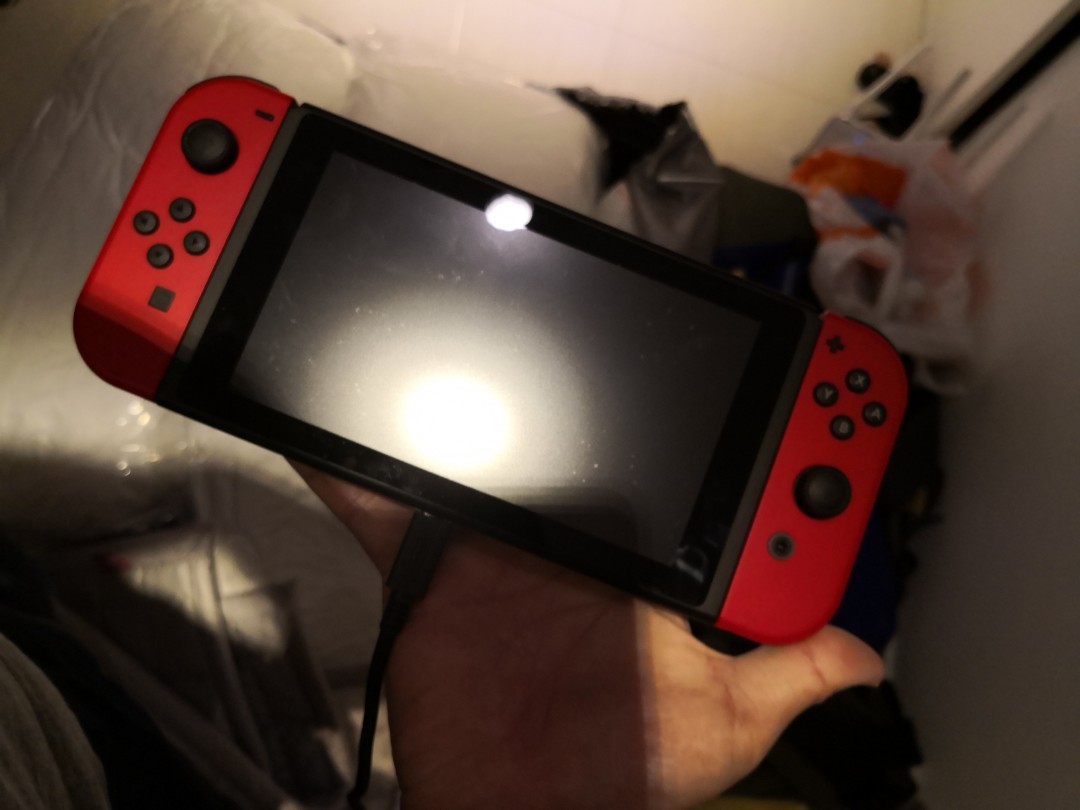 Nintendo Switch Console. Xaj4003 serial. Full set with box and Dock Re