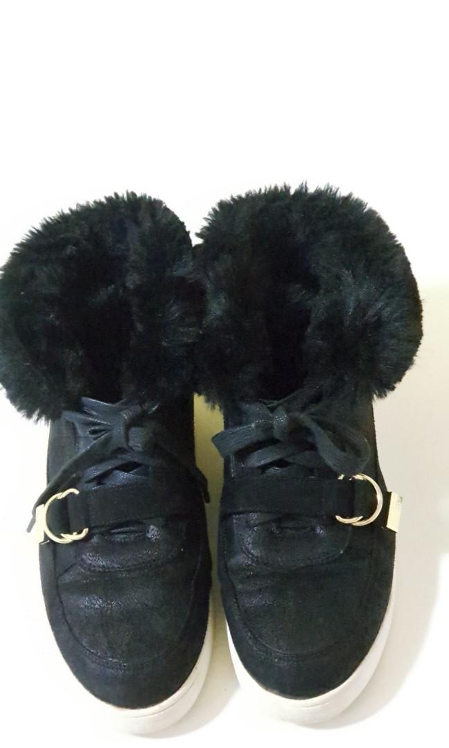 river island black suede faux fur lined boots