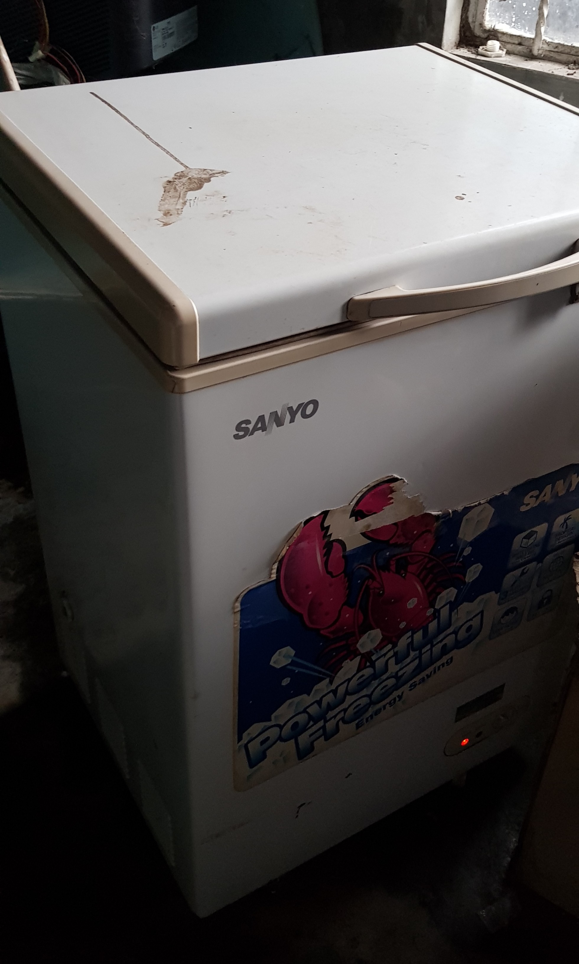 SANYO Chesttype freezer, TV & Home Appliances, Kitchen Appliances