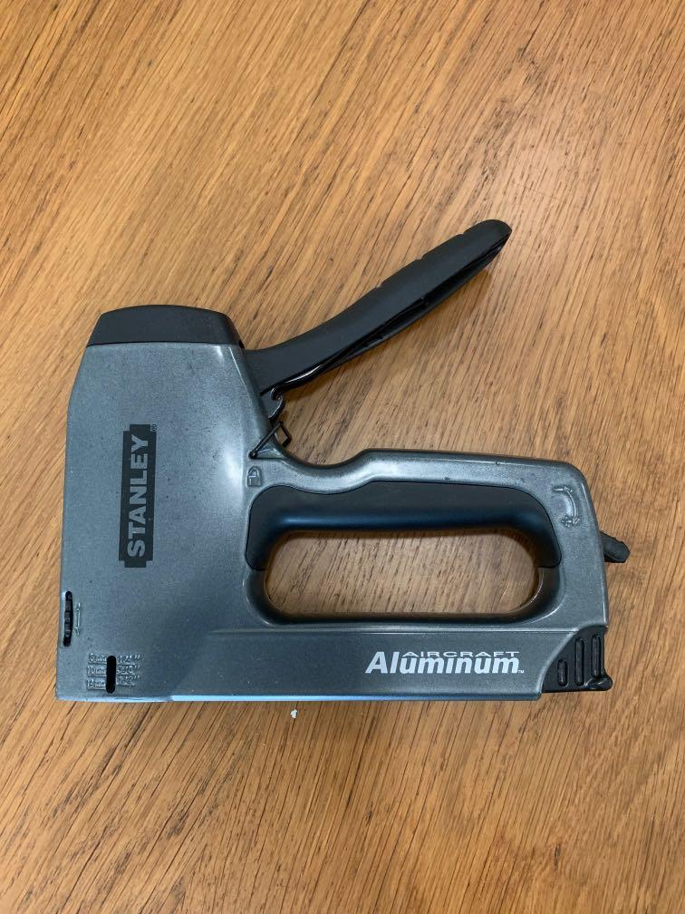 Stanley TR250 SharpShooter Plus Heavy-Duty Staple/Brad Nail ...
