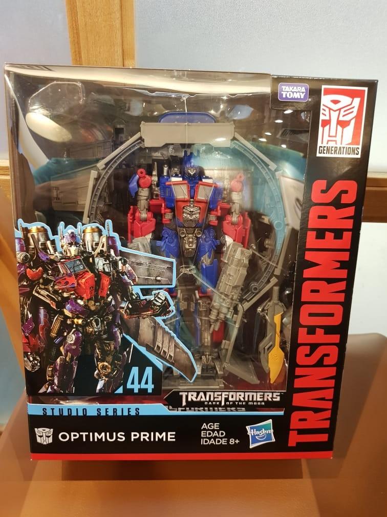 optimus prime dark of the moon studio series