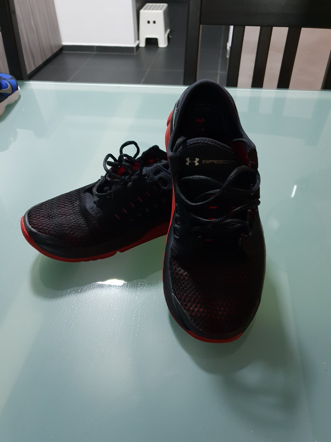 under armour youth shoes