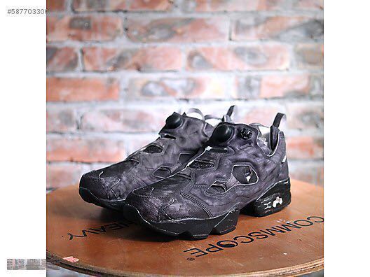 Vetements reebok instapump fury black sales