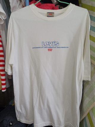 Levi's L