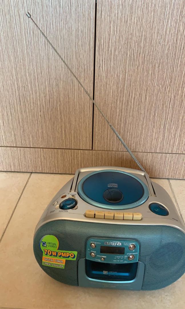 AIWA CD, cassette and radio player, Audio, Portable Music Players on