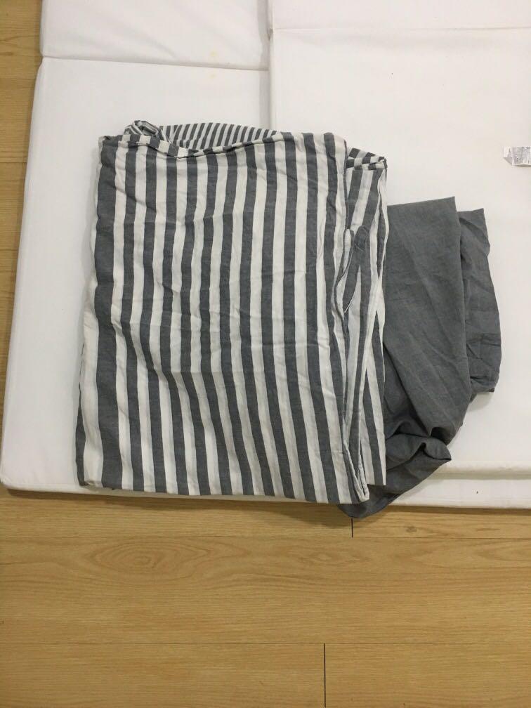 Barely used 2 x Muji futon beds with sheets and duvet covers, Furniture