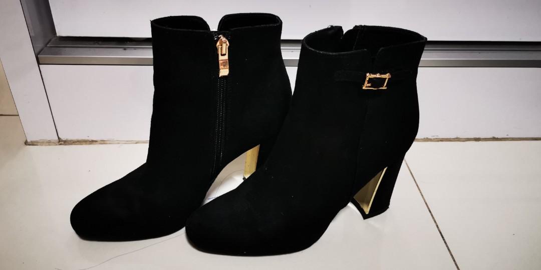$20 womens boots