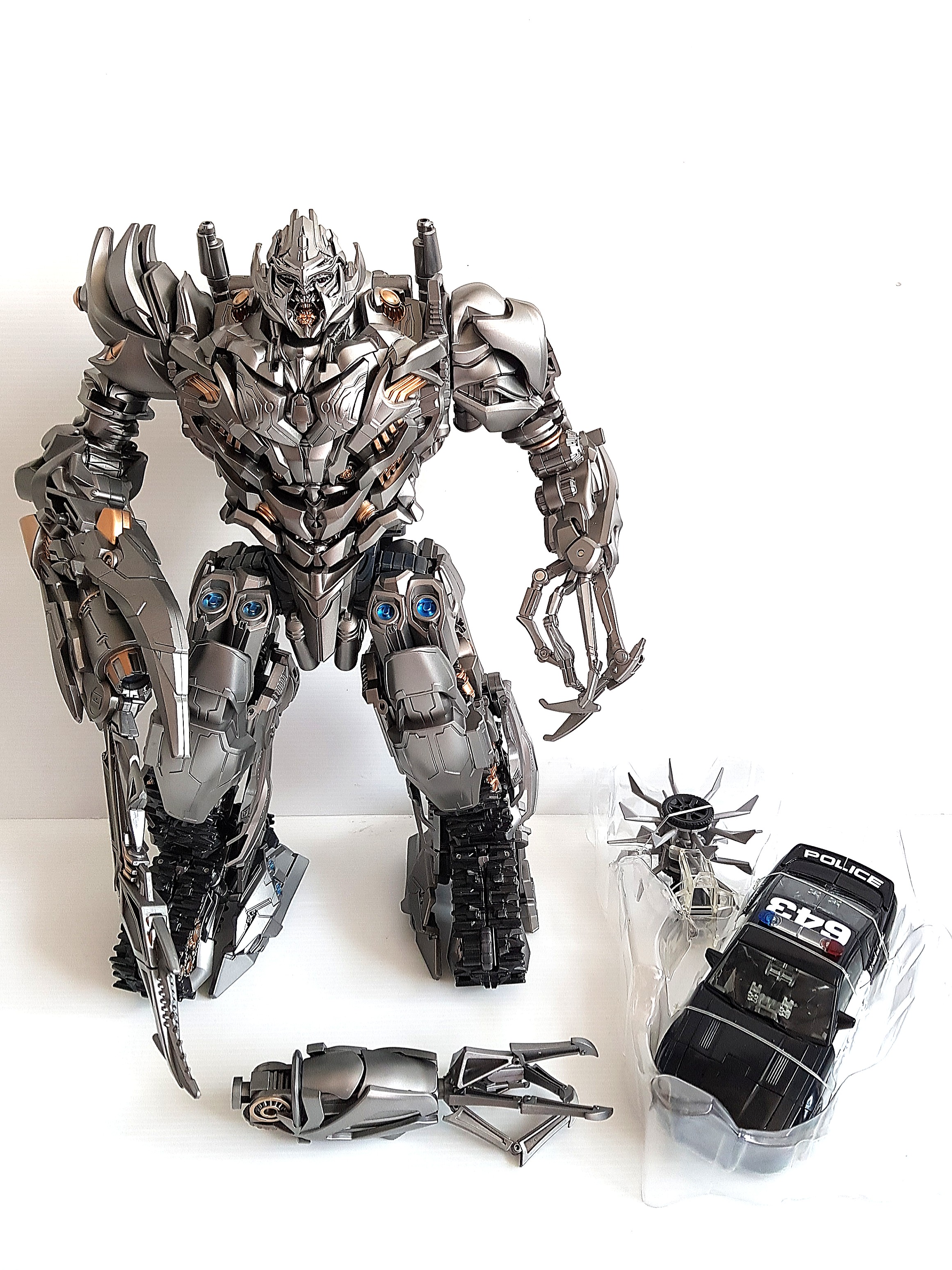 Black Mamba BMB LS-06 Tank Mega Commander (not Movie Megatron) + Hasbro  Takara Tomy Masterpiece Movie Series MPM-5 Barricade (Combo Sets), Hobbies   Toys, Toys  Games on Carousell